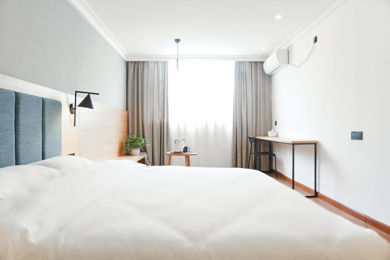 Travel Light Inn Гуйлинь Экстерьер фото