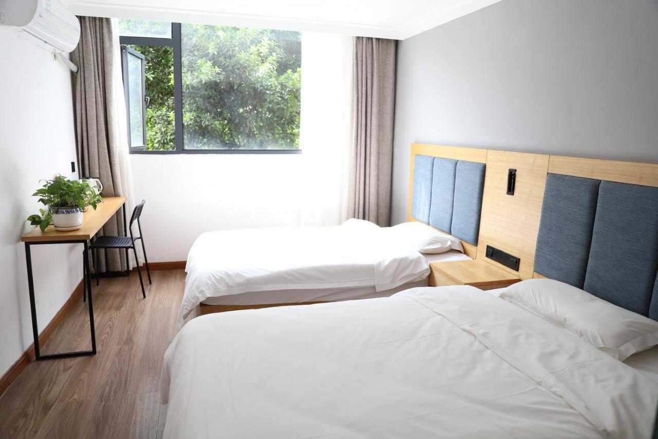 Travel Light Inn Гуйлинь Экстерьер фото