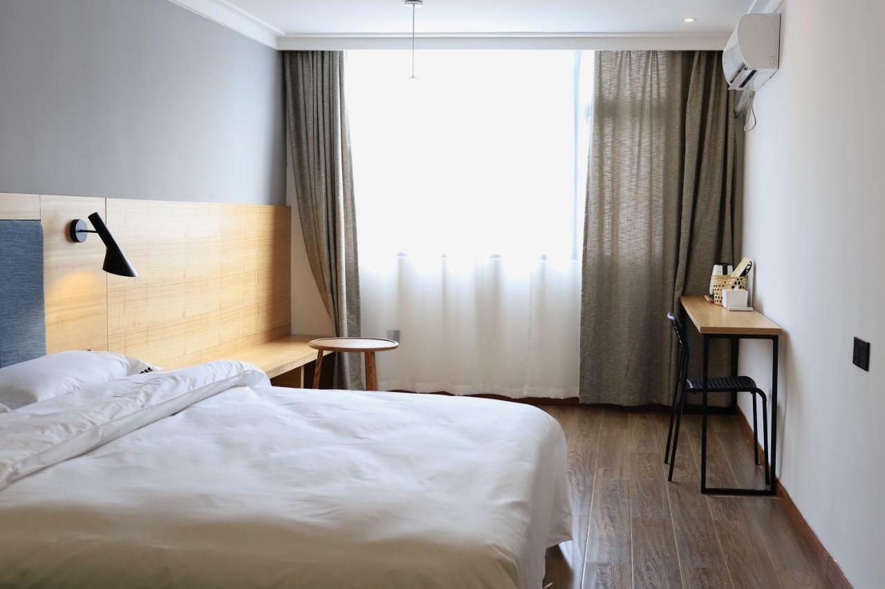 Travel Light Inn Гуйлинь Экстерьер фото