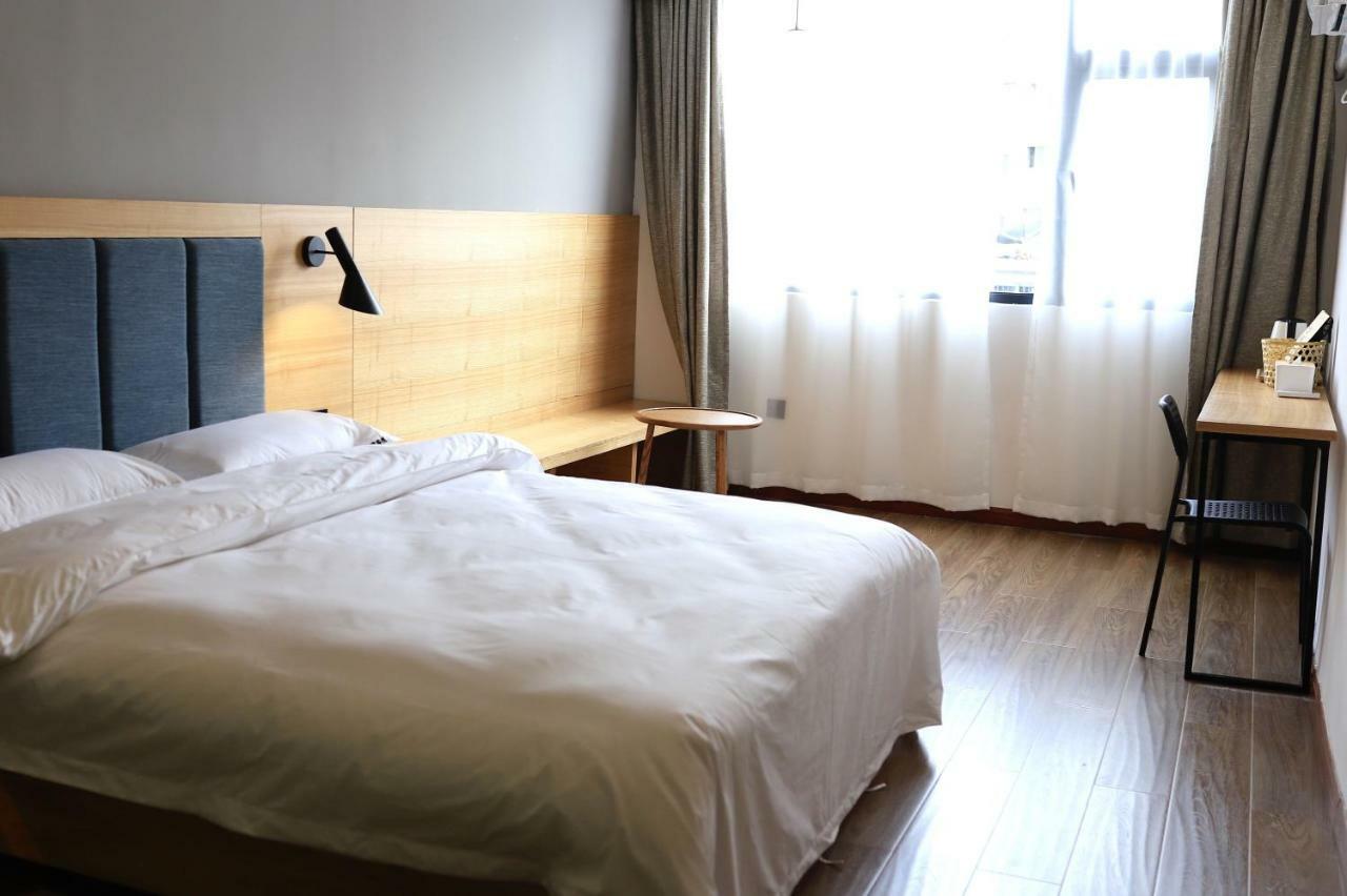 Travel Light Inn Гуйлинь Экстерьер фото